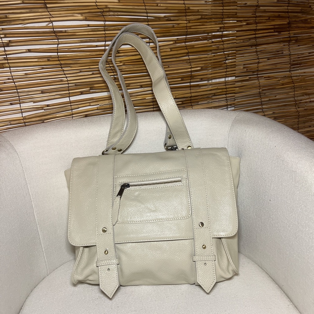 Vere Verto Elegant Cream Leather Satchel